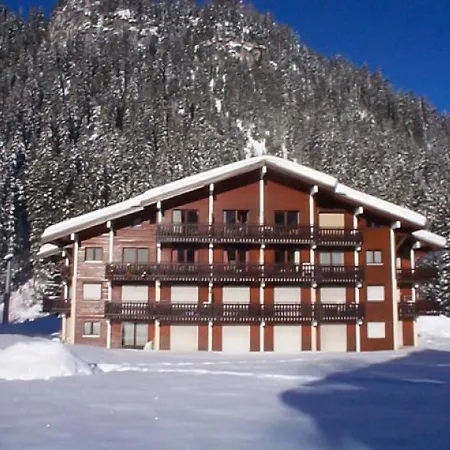 - 4 Pers, 20 M2, 1/0 Appartement Châtel